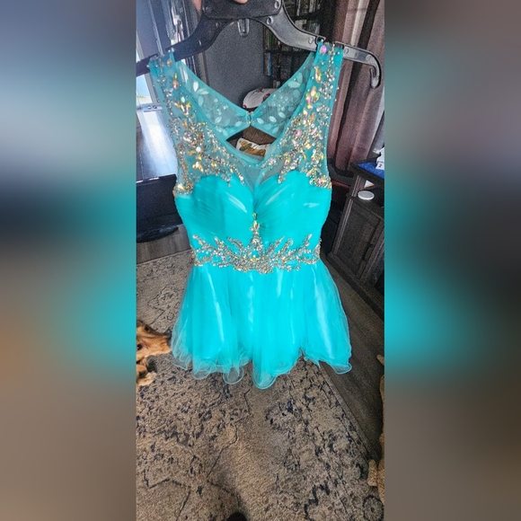 Dress - Picture 1 of 2